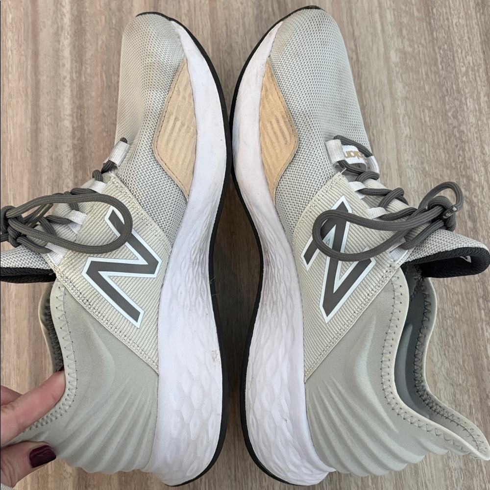 Figs x New Balance ROAV Sneakers MROAVFE Unisex Men’s 7.5 = Women’s 9 - Picture 3 of 9